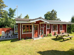 Holiday Home Berit - 700m from the sea by Interhome, Bogø By